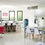 Grande 350 M2, Piscine Chauffée Vue Et Collines, Sur Mer, 10 Personnes Villa *