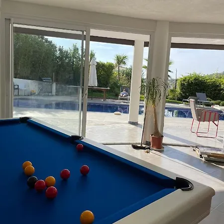 Grande 350 M2, Piscine Chauffee Vue Et Collines, Sur Mer, 10 Personnes