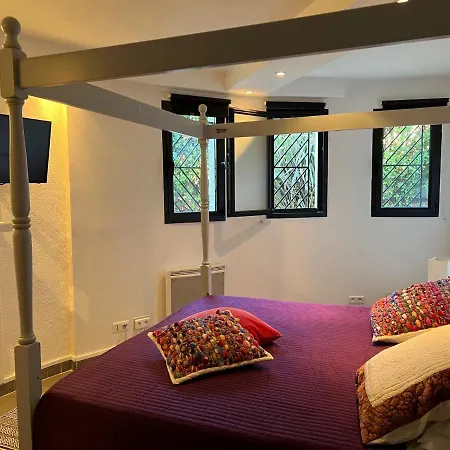 Villa Grande 350 M2, Piscine Chauffee Vue Et Collines, Sur Mer, 10 Personnes